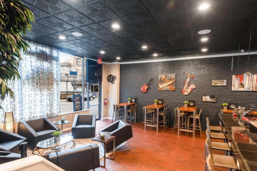 Riverwalk Plaza Hotel And Suites Main image